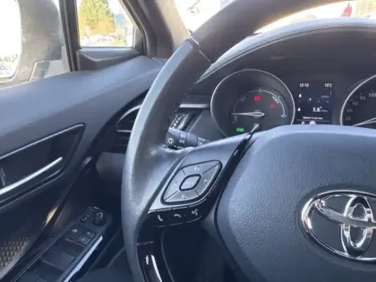 Photo 14 Toyota C-HR 2.0 Hybride 184 Edition