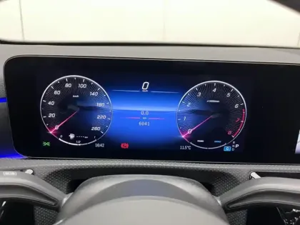 Photo 18 Mercedes Classe A 180 AMG Line