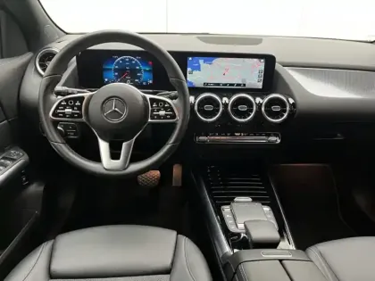 Photo 17 Mercedes GLA 200 Business Line