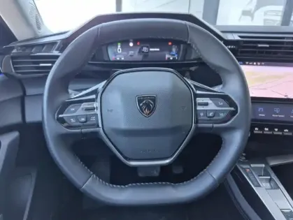 Photo 11 Peugeot 308 III BlueHDI 130 AUTO8 ALLURE