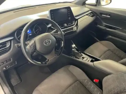 Photo 13 Toyota C-HR  122h Edition 2WD E-CVT MY20