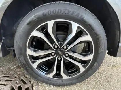 Photo 8 Ford Puma  1.0 EcoBoost 125ch mHEV ST-Line 6cv