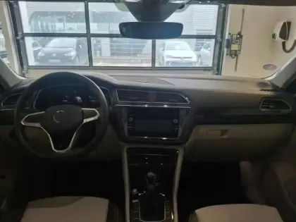 Photo 14 Volkswagen Tiguan Gén. II Ph2 Elegance 5