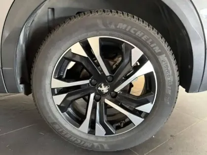 Photo 14 Peugeot 2008 Gén. II Ph1 NG GT 5