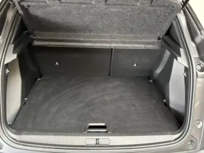 Photo 9 Peugeot 2008 Gén. II Ph1 NG GT 5