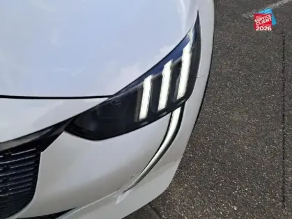 Photo 12 Peugeot 208  1.2 PureTech 100ch S&S GT Line