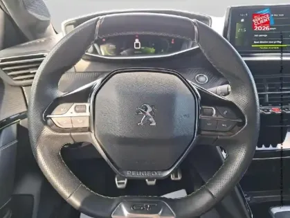 Photo 26 Peugeot 208  1.2 PureTech 100ch S&S GT Line