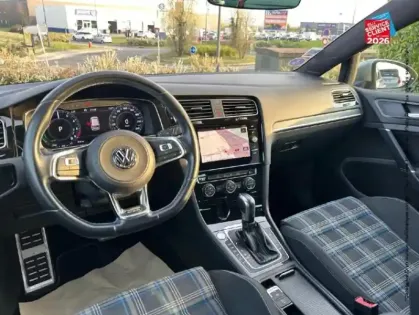 Photo 14 Volkswagen Golf Gén. VII Ph2 GTE 5