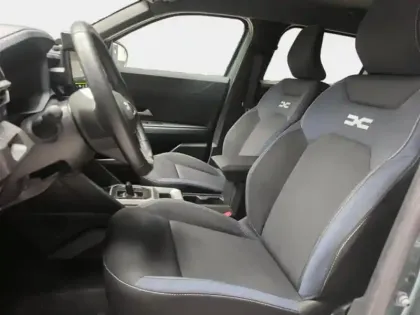 Photo 28 Dacia Duster  1.6 hybrid 140ch Journey