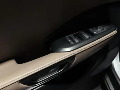 Photo 13 Lexus Lbx  1.5 136ch Elegant Pack Tech 2WD MY26