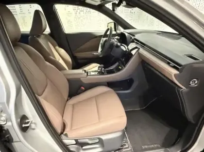 Photo 8 Lexus Lbx  1.5 136ch Elegant Pack Tech 2WD MY26