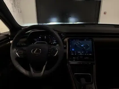 Photo 11 Lexus Lbx  1.5 136ch Elegant Pack Tech 2WD MY26