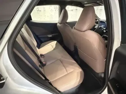 Photo 9 Lexus Lbx  1.5 136ch Elegant Pack Tech 2WD MY26