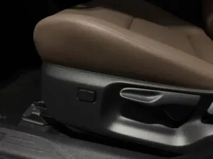 Photo 14 Lexus Lbx  1.5 136ch Elegant Pack Tech 2WD MY26