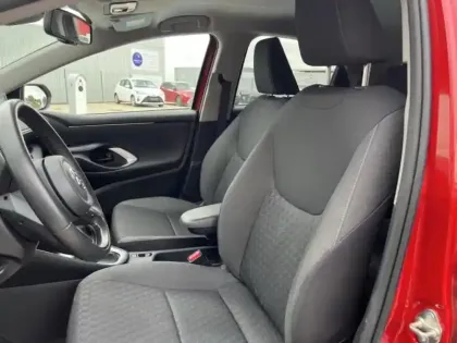 Photo 6 Toyota Yaris  116h Design 5p MY22