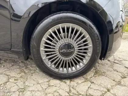 Photo 12 Fiat 500  e 118ch France Edition