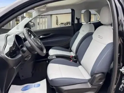 Photo 8 Fiat 500  e 118ch France Edition