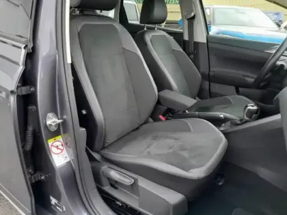 Photo 6 Volkswagen Taigo Gén. I Ph1 Style 5