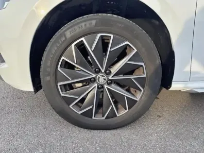 Photo 8 Skoda Kamiq  1.5 TSI 150ch Style DSG7 Euro6d-AP