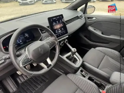 Photo 14 Renault Clio Gén. V (BJA) Ph2 esprit Alpine 5