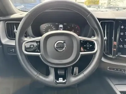 Photo 14 Volvo Xc60  B5 AdBlue AWD 235ch R-Design Geartronic