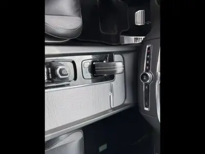 Photo 13 Volvo Xc60  B5 AdBlue AWD 235ch R-Design Geartronic