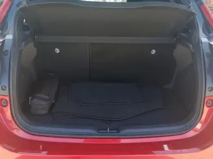 Photo 12 Toyota Yaris  116h Collection 5p MC24