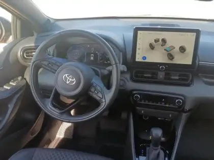 Photo 11 Toyota Yaris  116h Collection 5p MC24