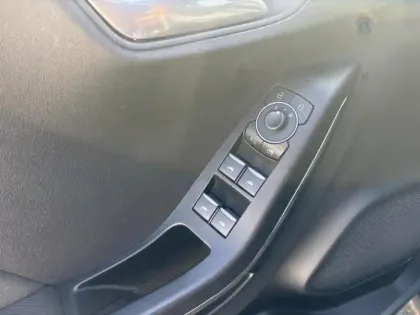 Photo 14 Ford Puma  1.0 Flexifuel 125ch S&S mHEV ST-Line