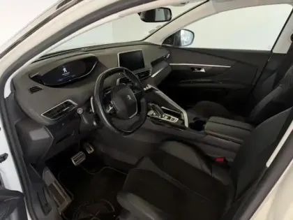 Photo 8 Peugeot 3008 Gén. II Ph1 GT Line 5