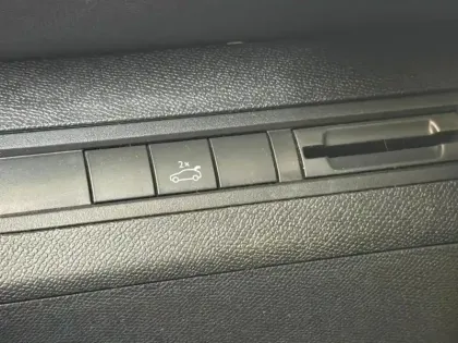 Photo 14 Peugeot 3008 Gén. II Ph1 GT Line 5