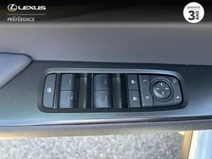 Photo 11 Lexus UX  300h F SPORT Design MY26