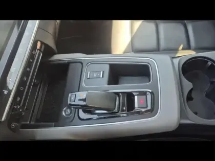 Photo 14 Citroën C5 aircross  Hybrid 225ch Shine Pack e-EAT8