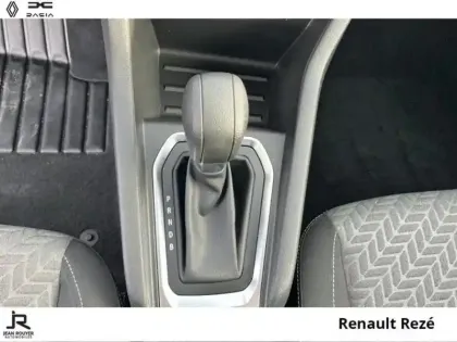 Photo 5 Renault Clio  1.6 E-Tech hybride 145ch Evolution