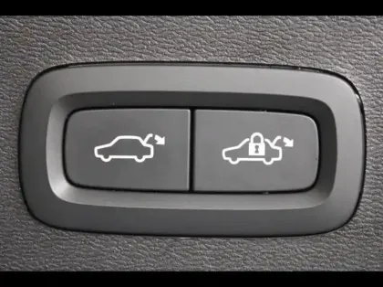 Photo 16 Volvo Xc40  B3 163ch Ultra DCT 7