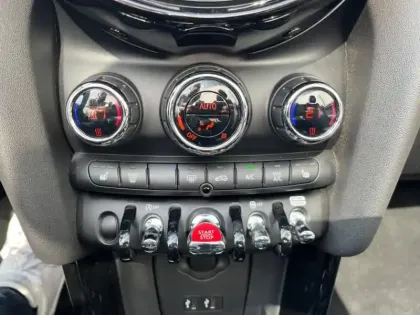 Photo 8 Mini Mini Cabrio Cooper S 192ch Chili BVA7 Euro6d-T