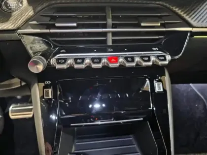 Photo 10 Peugeot 208 Gén. II Ph2 GT 5