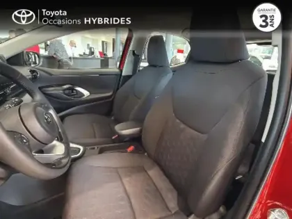 Photo 10 Toyota Yaris Gén. IV Ph1 NG Dynamic 5