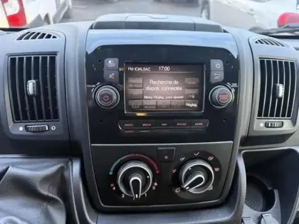 Photo 8 Citroën Jumper  Fg 30 L1H1 2.2 BlueHDi 140 S&S Club