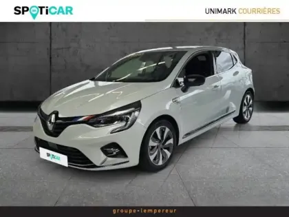 Photo 17 Renault Clio  1.6 E-Tech 140ch Première Edition