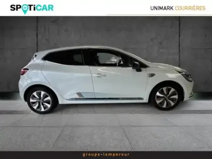 Photo 19 Renault Clio  1.6 E-Tech 140ch Première Edition