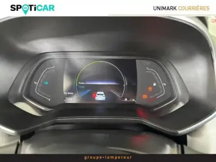 Photo 27 Renault Clio  1.6 E-Tech 140ch Première Edition