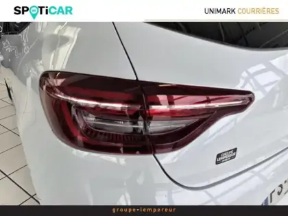 Photo 21 Renault Clio  1.6 E-Tech 140ch Première Edition