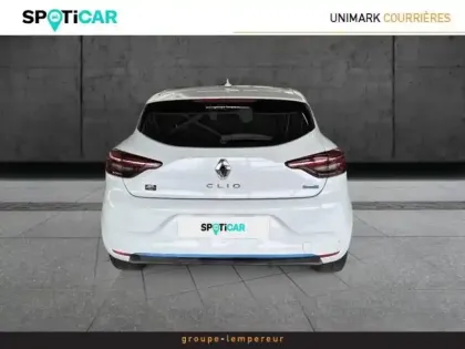 Photo 20 Renault Clio  1.6 E-Tech 140ch Première Edition