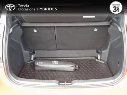 Photo 9 Toyota Yaris  116h Première 5p