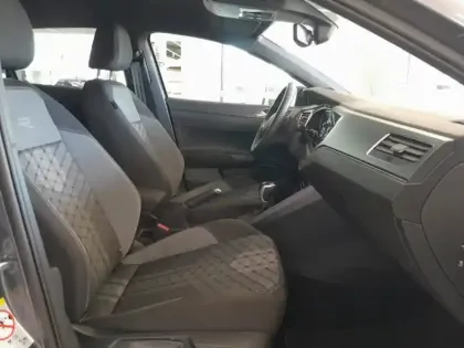 Photo 12 Volkswagen Taigo  1.5 TSI 150ch R-Line Edition DSG7