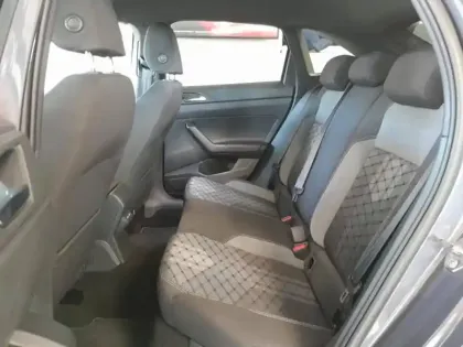 Photo 14 Volkswagen Taigo  1.5 TSI 150ch R-Line Edition DSG7