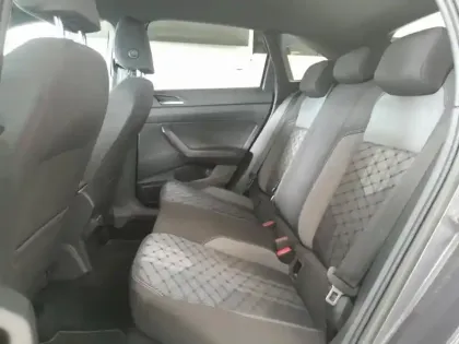 Photo 12 Volkswagen Taigo  1.0 TSI 116ch R-Line Edition DSG7