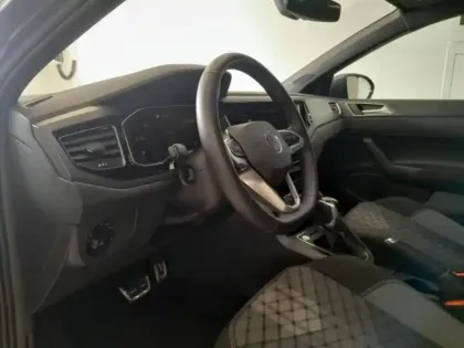 Photo 10 Volkswagen Taigo  1.0 TSI 116ch R-Line Edition DSG7