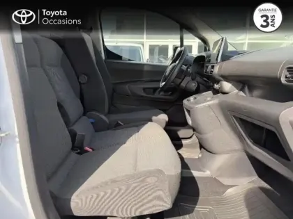 Photo 5 Toyota Proace  CITY Medium 130 D-4D Business BVA RC23